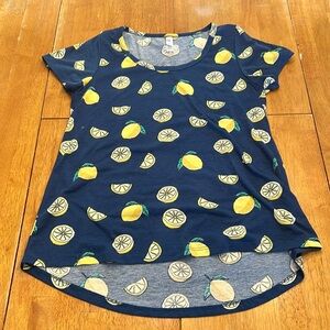 LuLaRoe Lemon Print Shirt - S